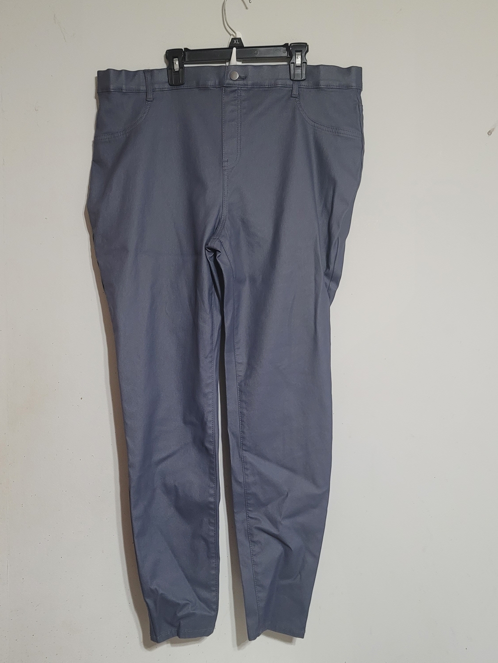 Time and Tru Womens XXL 20 Cropped Pants Gray Waxed Pull On Pants Stretchy 2x